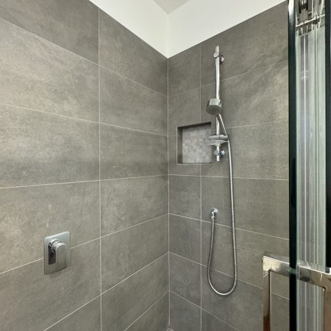 Chrome Shower Slider with Elbow - Image 2