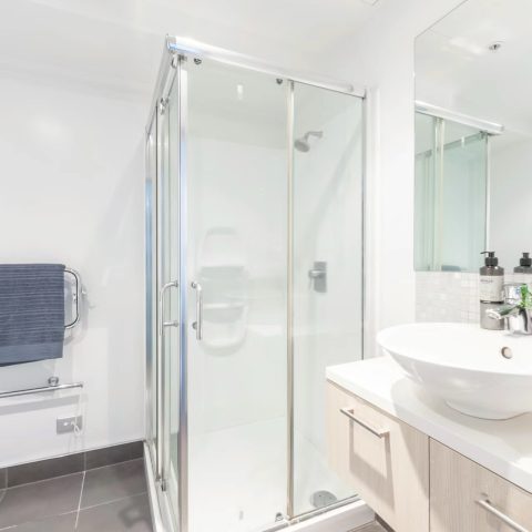 Framed 1000wx1000w Shower Box Square Double Sliding Door With Tray liner - Image 3