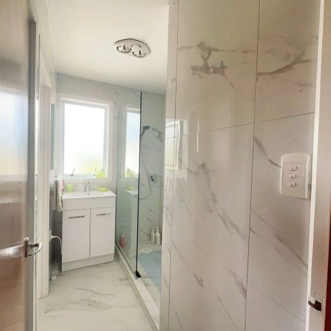 Avalon 600mm Premium Plywood Floor-Standing Vanity - Gloss White - Image 2