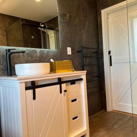 Barn Door 900mm Solid Wood Floor-Standing Vanity - Hampton Series - Matte White - Image 9