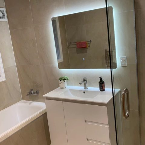 LINA Frameless Rectangle Back-Lit LED Mirror – 900x750mm - Image 4