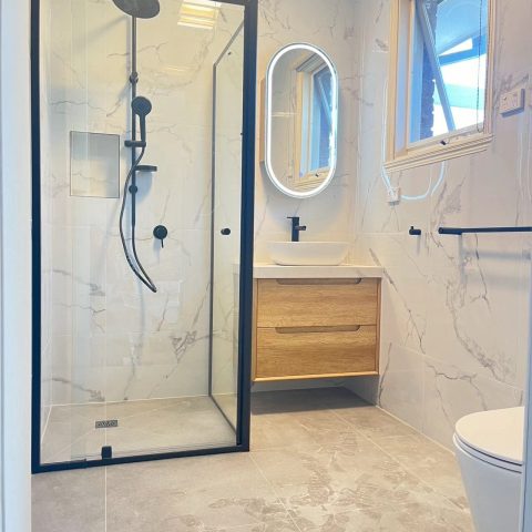 Framed 900wx900dmm Shower Swing Door Square Matte Black Inc Glass+Tray+Liner - Image 3