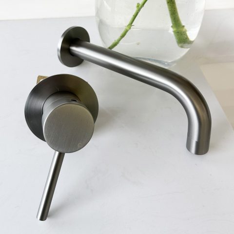 Bath Spout Round Gunmetal - Image 4
