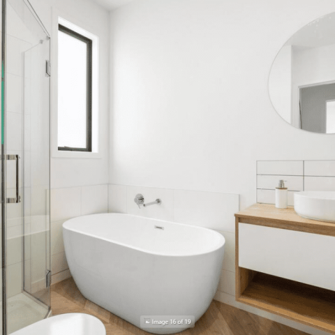 Stilo Pin Lever Tall Basin Mixer - Polished Chrome - Image 4