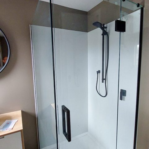 Frameless 900wmm Shower Swing Door Square Matte Black - Image 2