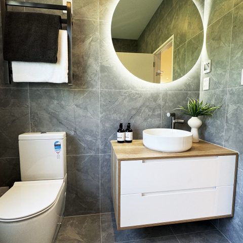 ORA Frameless Round Back-Lit LED Mirror – 800mm - Image 3