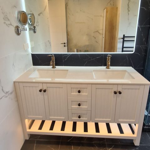 Vintage Series Swivel Basin Mixer – All Pressure - Image 4