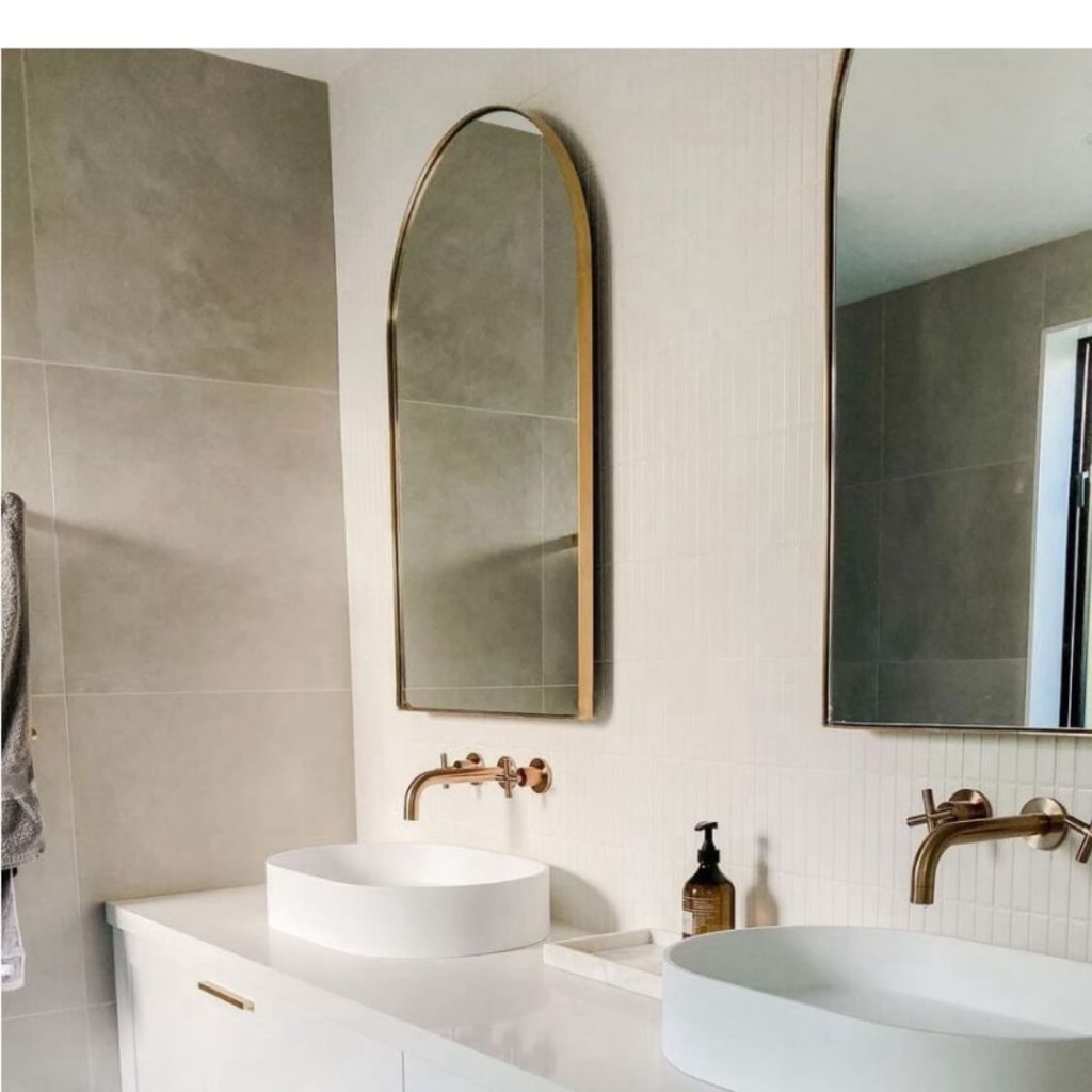 Arch-Led-mirror-golden