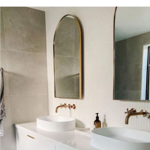 Arch-Led-mirror-golden