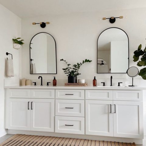 AVA Framed Arch Back-Lit LED Mirror – 550x900mm - Matte Black - Image 6