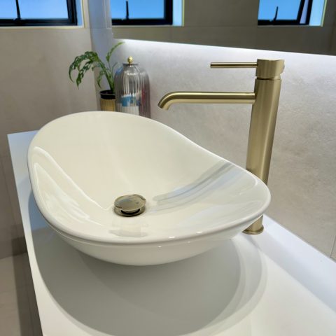 Rondo Pin Lever Tall Basin Mixer - Brushed Gold - Image 6