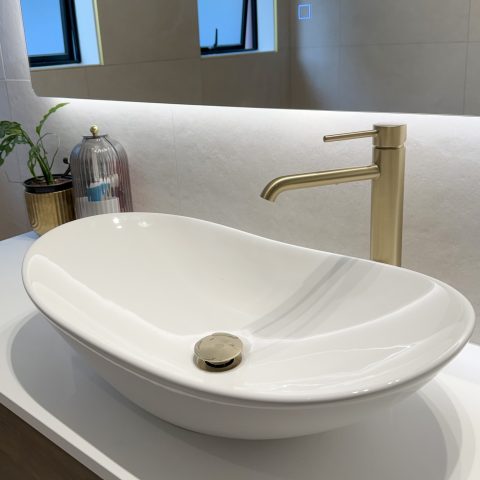 Rondo Pin Lever Tall Basin Mixer - Brushed Gold - Image 7