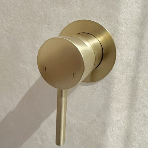 Rondo Pin Lever Shower Mixer 80mm - Brushed Gold - Image 2